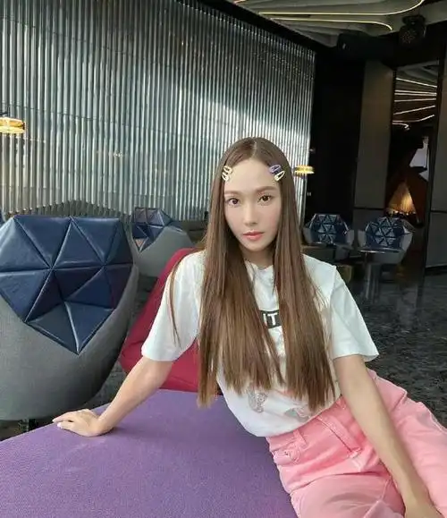 "女团鼻祖"郑秀妍:参加《浪姐3》遇阿娇,被sm公司强迫退团