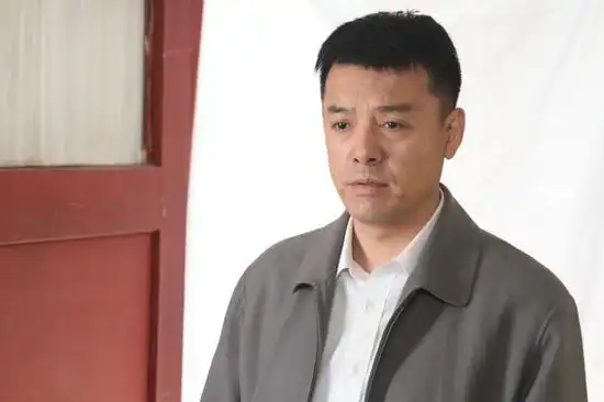 满仓进城将播黄河搭档车晓演绎年代爱情