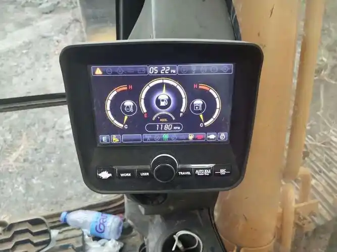 现代r225lc9t挖掘机