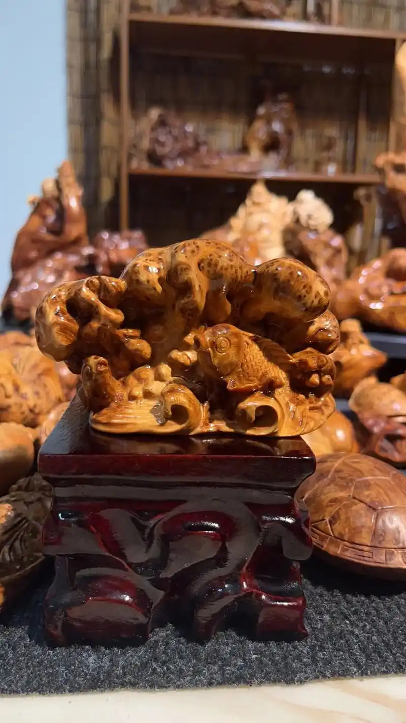 纯手工雕刻 #工艺品摆件 #木雕工艺 - 抖音