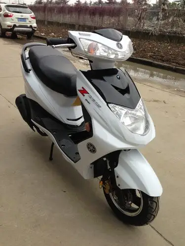 雅马哈迅鹰款 125踏板车/助力车 燃油 摩托车