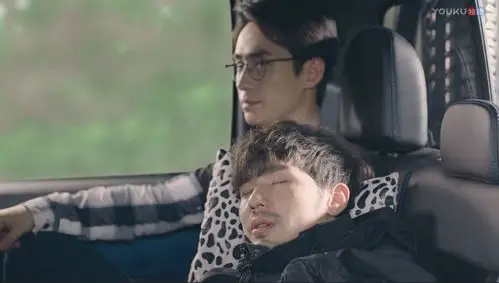 《镇魂》巍澜兄弟情高能合集,靠肩,披衣,爱心粥这里应有尽有!