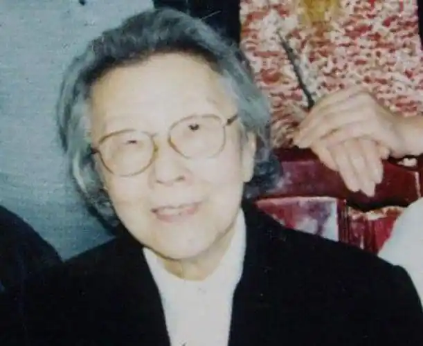 张学良与于凤至唯一的女儿陪伴母亲几十年今105岁定居美国