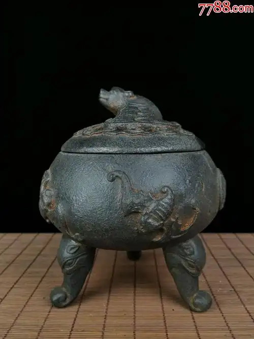 下乡收来的老的铁熏香炉寓意也好福在眼前