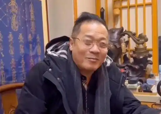 在老北京的黑帮江湖话事本里,一直流传着这样一句话.