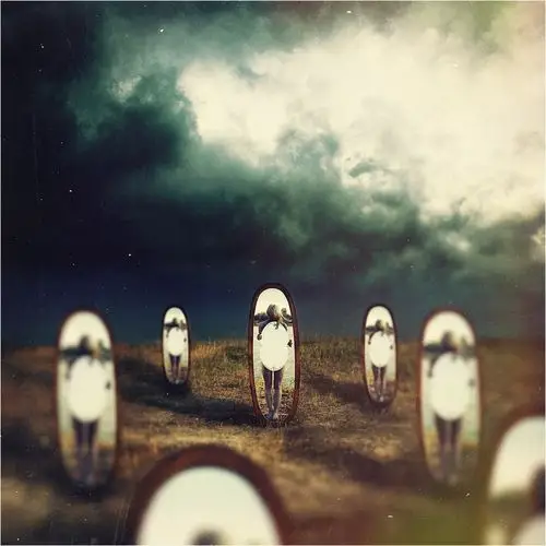 俄罗斯的摄影师ilya kisaradov所拍摄的超现实主义摄影作品 将人与