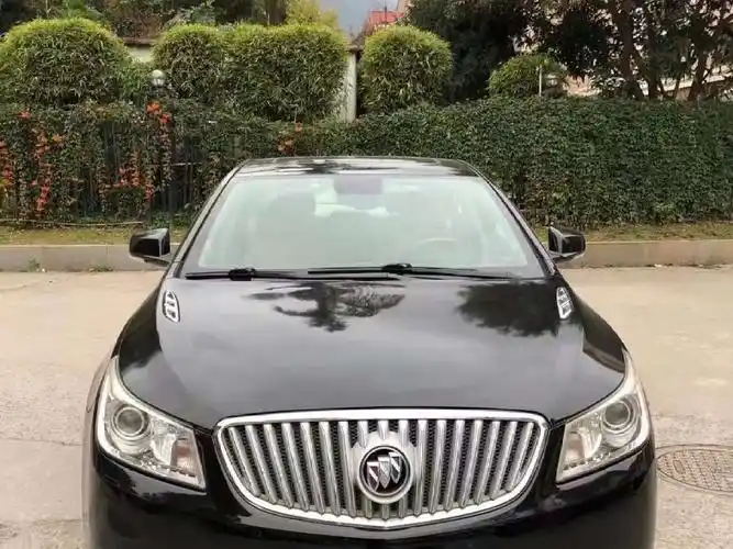 别克 君越  2011款 2.0t 旗舰版图片