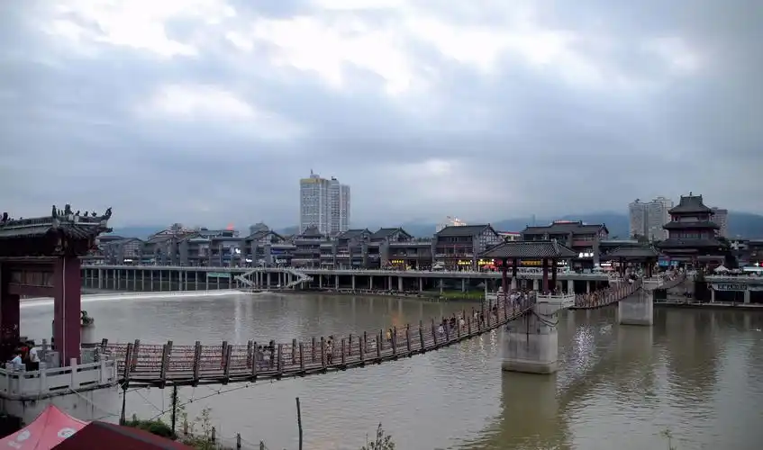 汉中西乡廊桥水 城