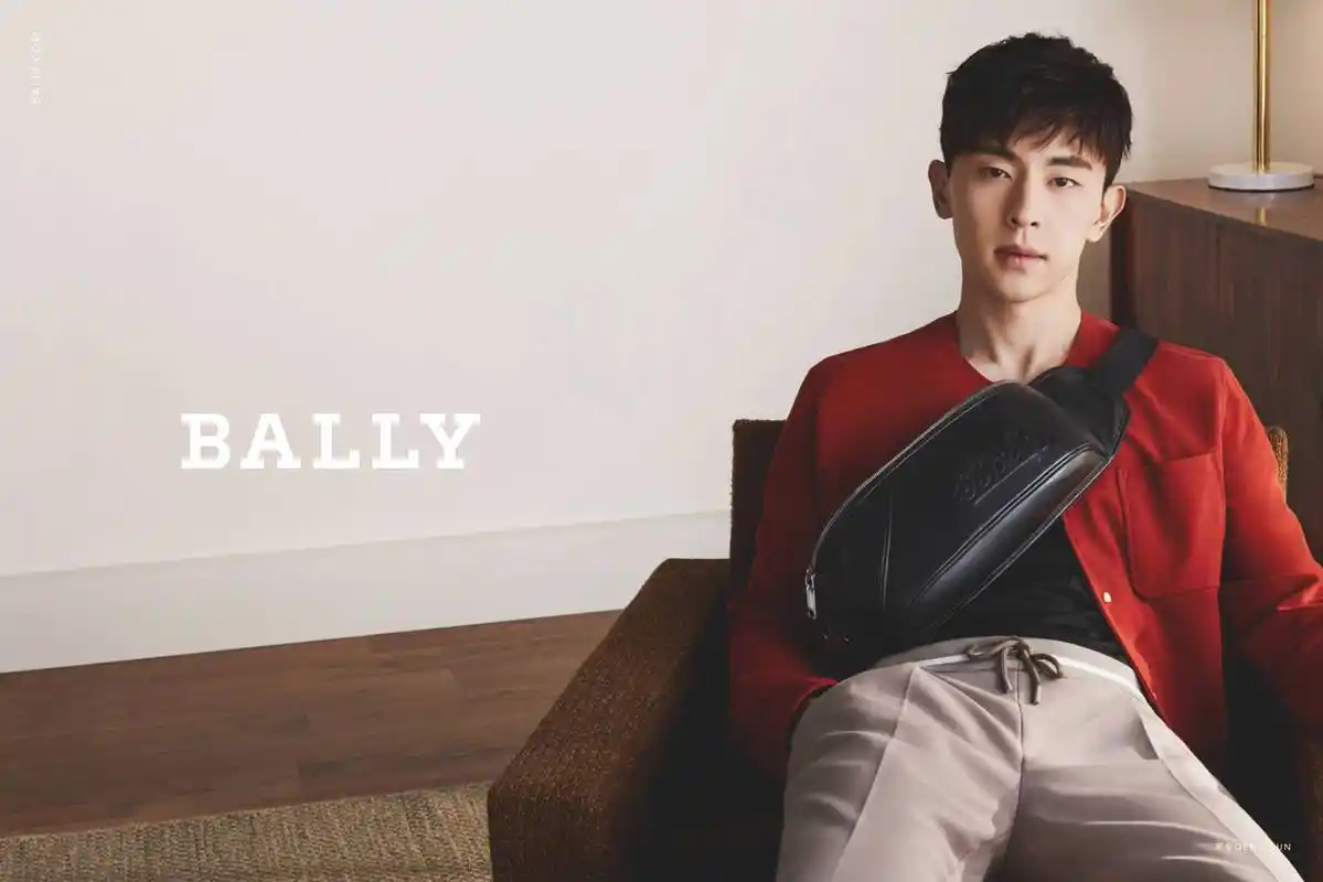 邓伦担任bally 亚太区代言人 时尚感倍增!