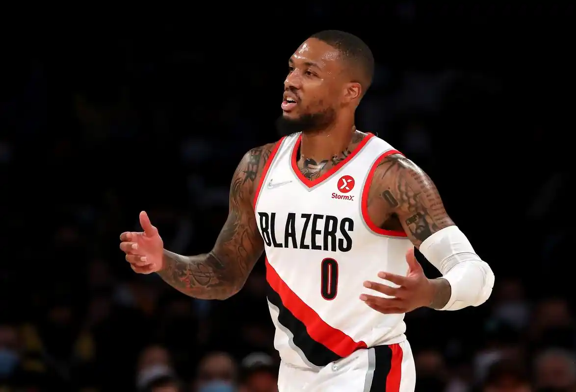 名记曝利拉德近期接受手术!预计不会报销,医学专家:运动疝气