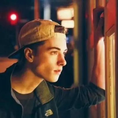 2019最新欧美男生头像帅气有男人味 风止于秋水我止于你