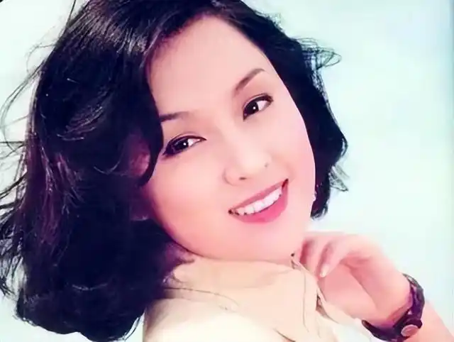 谢贤个人资料(谢贤:一生爱过5个女人)_哪里拼网