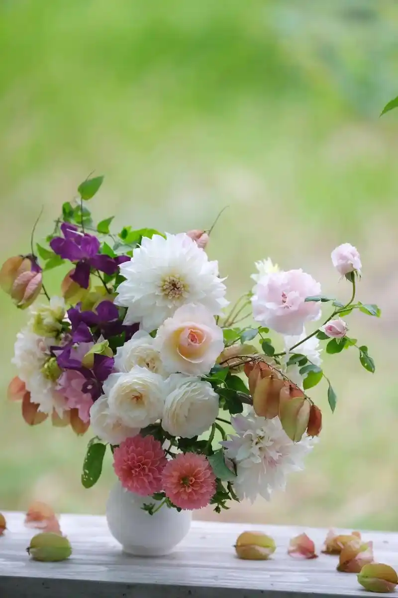 秋天的花束,华丽丽……#园艺生活 #居家插花 #治愈心情 # - 抖音