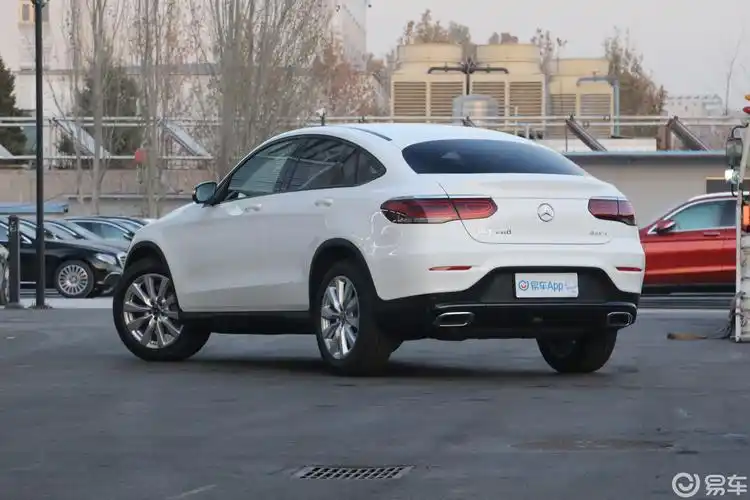 【奔驰glc(进口)2020款glc 260 4matic 轿跑suv侧后45度车头向左水平