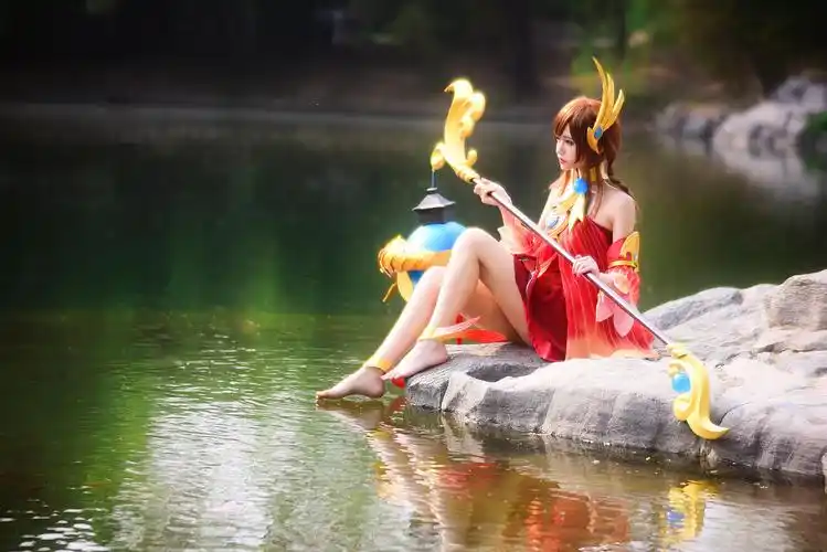 精选有位佳人水边背锅王者荣耀大乔cos