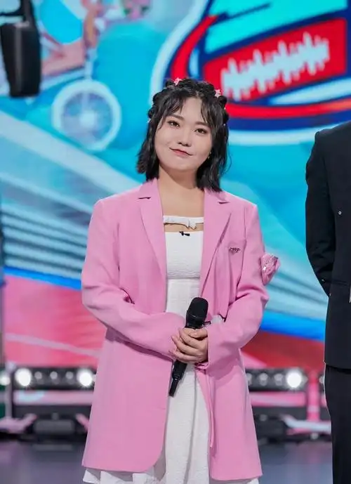 不减肥不整容,李雪琴的丑小鸭变美记,值得普通女孩学|妆容|发型