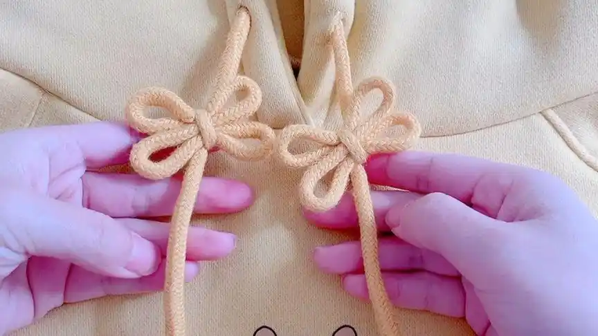 卫衣绳子小技巧(蝴蝶结)你的卫衣怎么打结的?