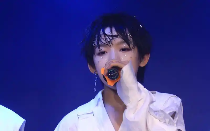 快把这孩子带走练krump,绝对的潜力股啊【o-dog刘洋】