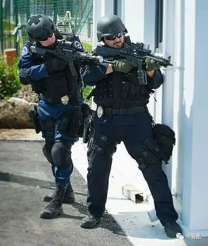 强硬的黑衣人洛杉矶警局swat图集
