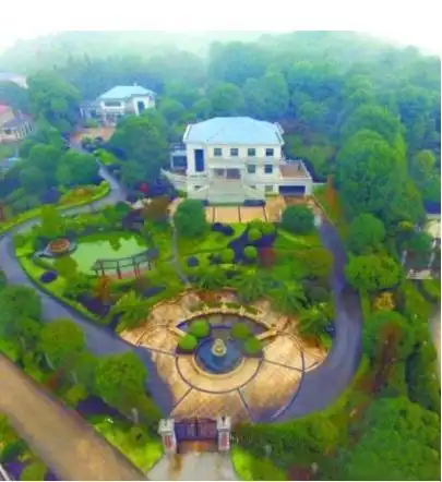 揭秘坐拥30亩别墅的"文三爷",发家史曝光,华丽背后是无尽丑恶