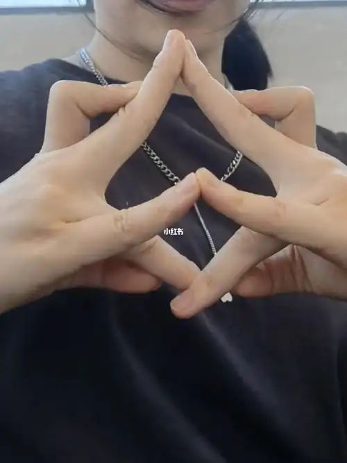 六芒星手指快凹断了