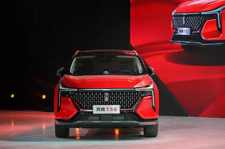 年轻人的家用新选择,一汽奔腾t55上市9.89万起售_凤凰网汽车_凤凰网