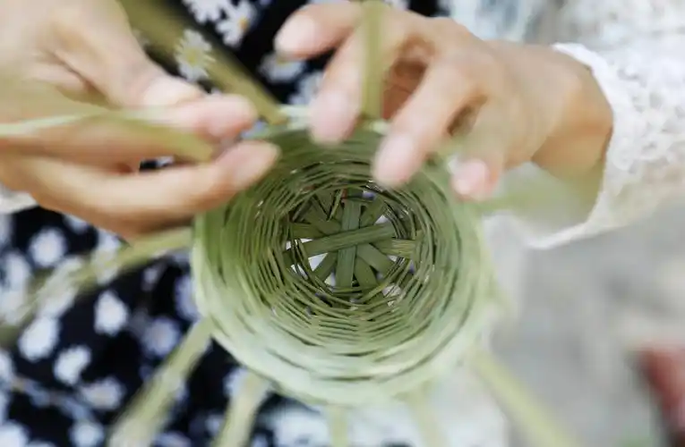 河南叶县小竹编编出幸福新生活