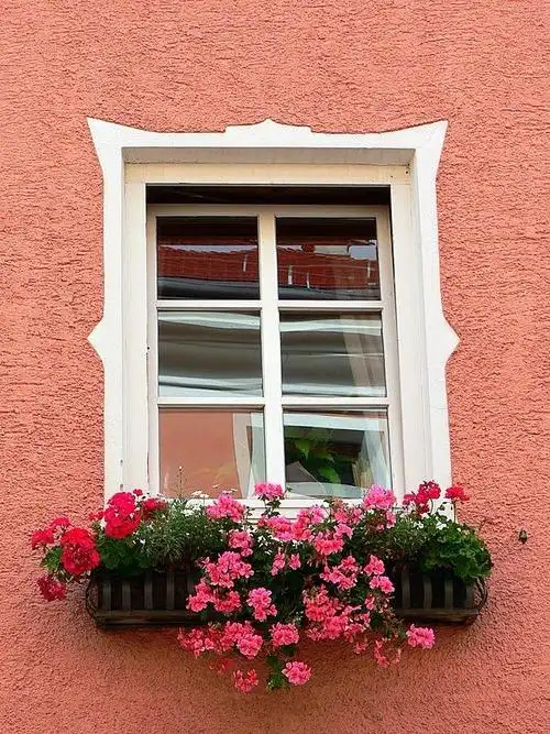 室外窗户装修效果图