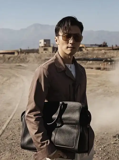 谢霆锋高清帅气黑色写真图片电脑桌面壁纸下载第二辑