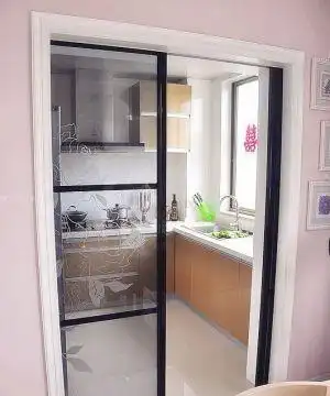 现代家装厨房玻璃推拉门装修效果图片