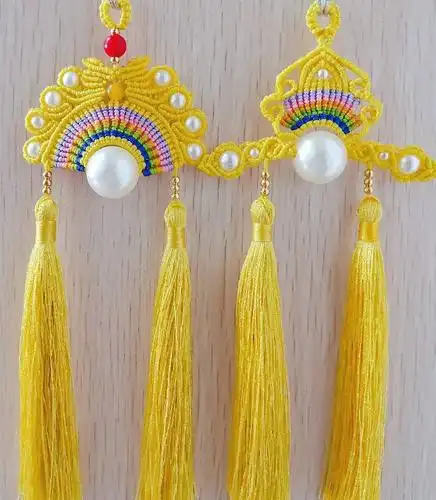 凤冠花嫁,凤冠花嫁驸马帽,手工编织凤冠花嫁,编绳凤冠花嫁挂件,斜卷结