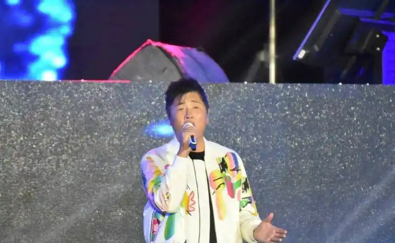 孙楠曾苦恋买红妹多年,却转身求爱三婚的潘蔚,背后经历了什么?