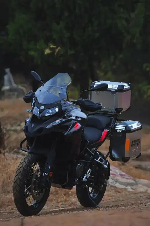 金鹏展翅-试驾贝纳利trk502x - 摩托车二手网