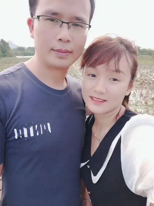 两口子合影来一张