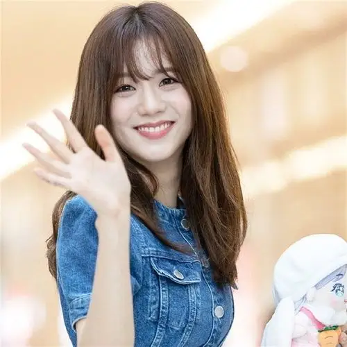 被整形医生认可的美丽偶像blackpinkjisoo有没有整容过呢