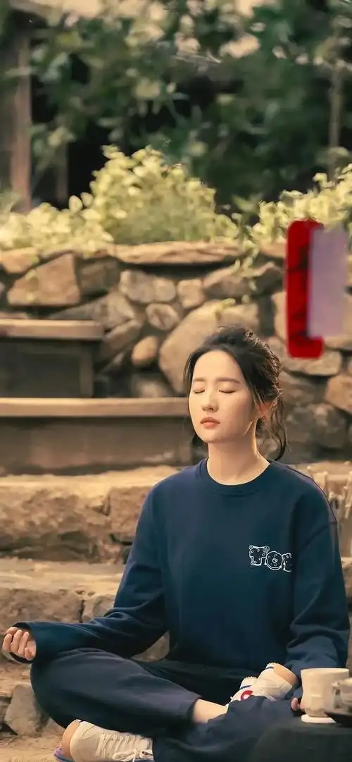 《狐妖小红娘》开播,85花风云起,杨幂刘亦菲赵丽颖,谁是不老女神?