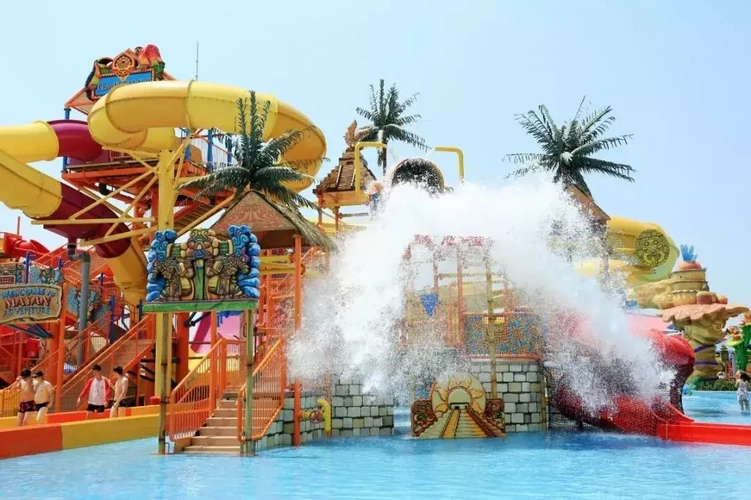 天津欢乐谷好玩吗(天津欢乐谷的玛雅海滩水公园)