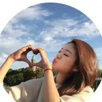 比心小姐姐00后头像可爱_微信头像图片大全