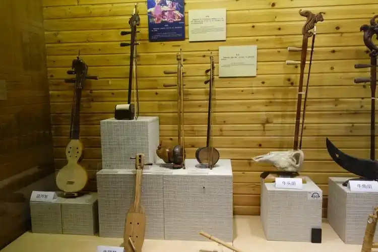 上海东方乐器博物馆中国少数民族乐器