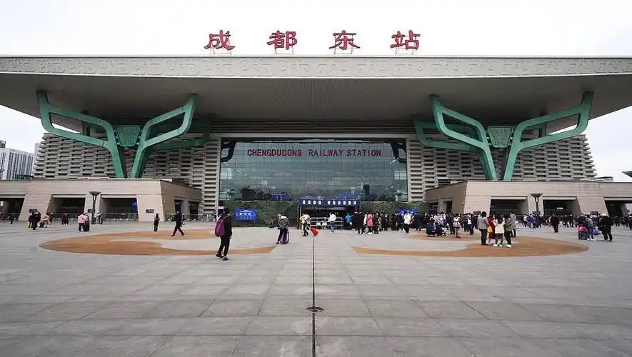 客流恢复至疫情前的9成 清明假期成都车站预计发送旅客104.5万人次