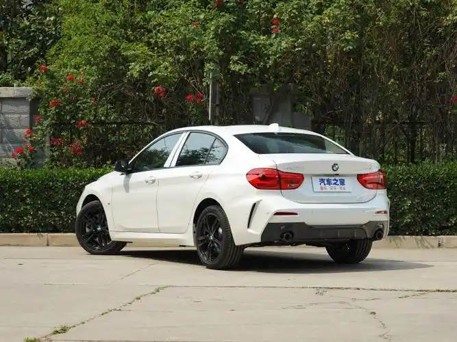 华晨宝马 宝马1系 2021款 改款 125i m运动曜夜版