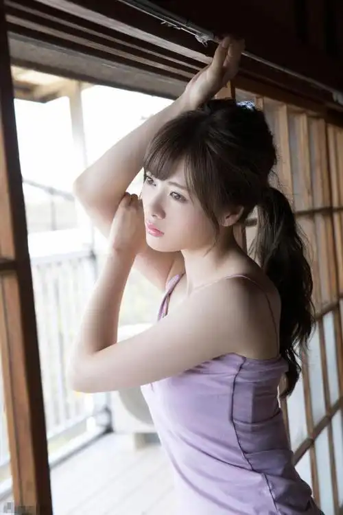 90后模特美女女仆装私拍pk美清纯私房写真