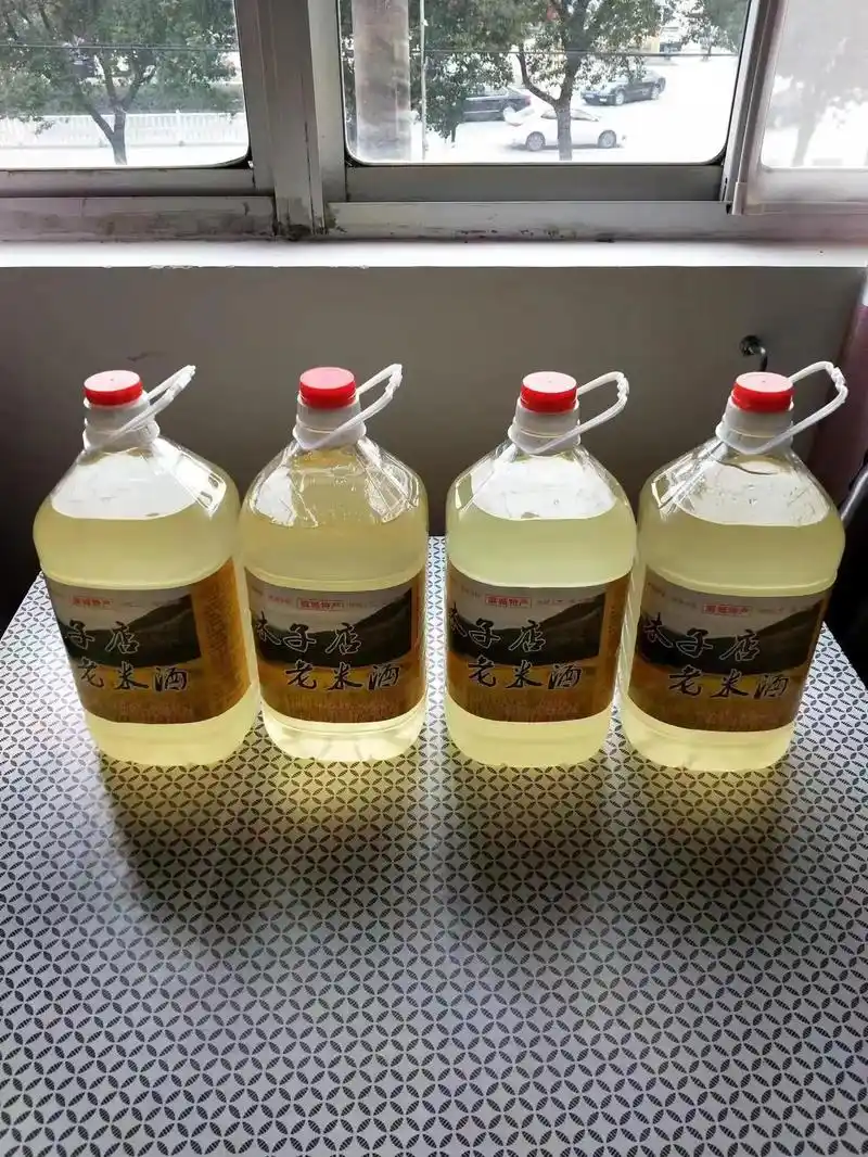 纯手工老米酒哦,有没有想喝的,有可以联系我哟! - 抖音