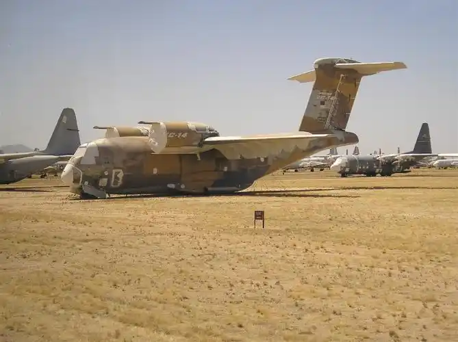 an-72轻型战略运输机  精彩图片