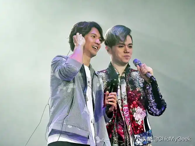 关智斌被曝与张敬轩感情不再!结交富二代超豪新男友