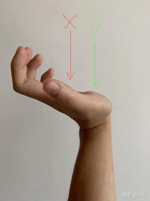 如何解决推类动作手臂先酸的问题?