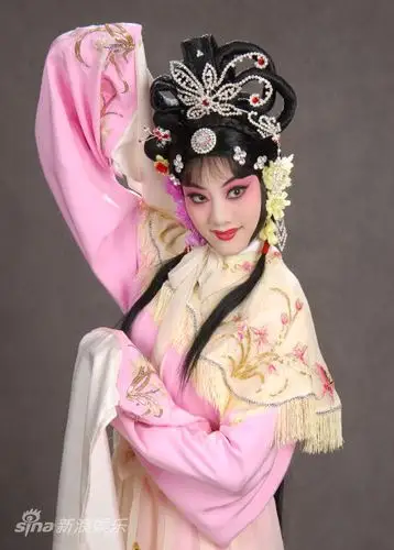 资料简介北京青年演员擂台赛朱虹春草闯堂