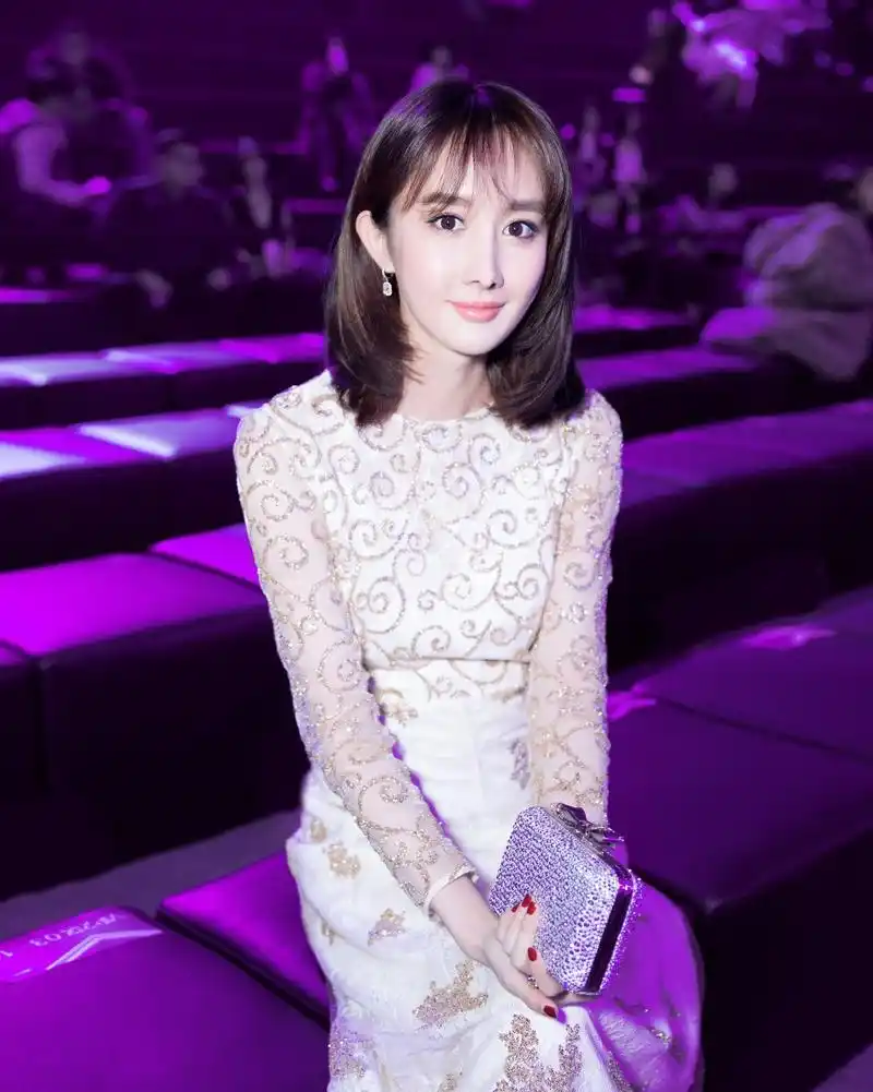 2016年7月,文梦洋主演的惊悚片《诡眼》开机,她在片中饰演性格强硬