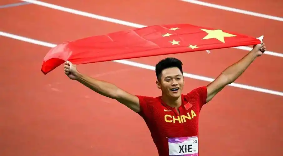 原创带你们看看短跑运动员们的精彩片段我们的骄傲哦