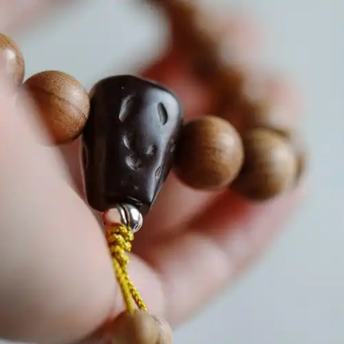 文玩银顶檀佛头搭黑手串佛珠18颗即刻12mm檀香手串